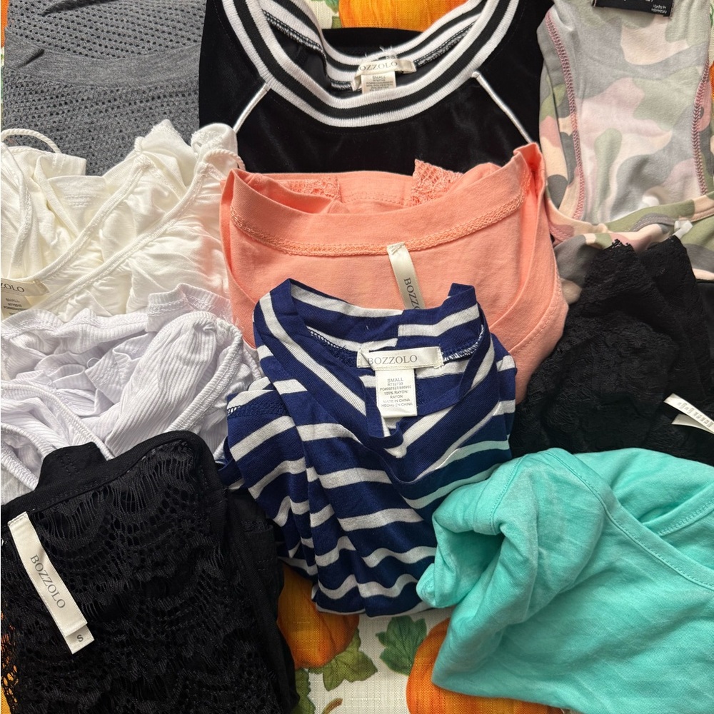 10 brand new Bozzolo tops size small